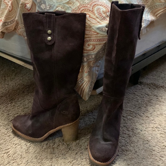 UGG Shoes - Ugg ladies boots. Size 8.5